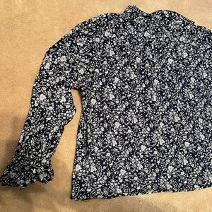 J Crew Liberty Black & White Floral Long Sleeve Blouse BT808